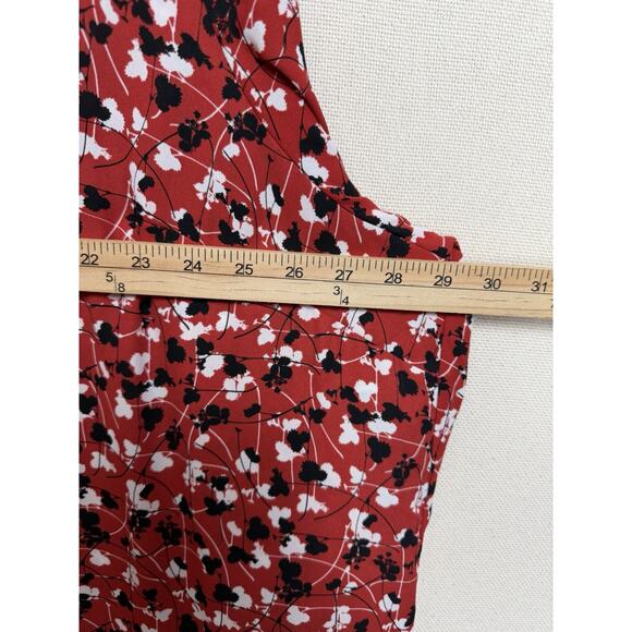Lane Bryant Women’s Tunic Top Button Front Sz 26/28 Red W/ Black White Print - Picture 13 of 16